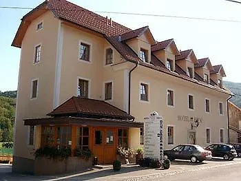 Kovac Hotel 3*